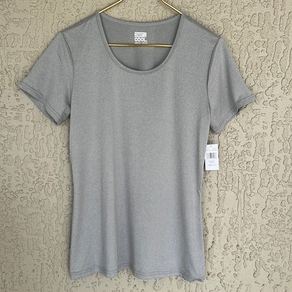 32‎ Degrees Gray Short Sleeve Cool Workout Tee Shirt NWT - Picture 1 of 8